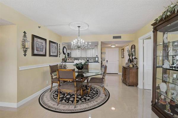 6372 PALMA DEL MAR BLVD S #503, St Petersburg, FL 33715