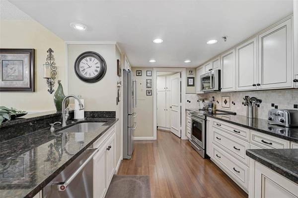 6372 PALMA DEL MAR BLVD S #503, St Petersburg, FL 33715