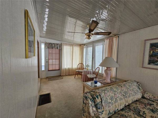 2215 73RD ST E #36, Palmetto, FL 34221