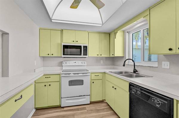 1009 75TH STREET Pkwy W, Bradenton, FL 34209