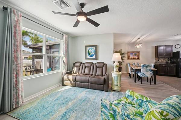 4527 WILLOW HAMMOCK DR, Palmetto, FL 34221