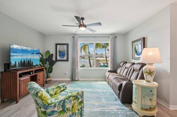 4527 WILLOW HAMMOCK DR, Palmetto, FL 34221