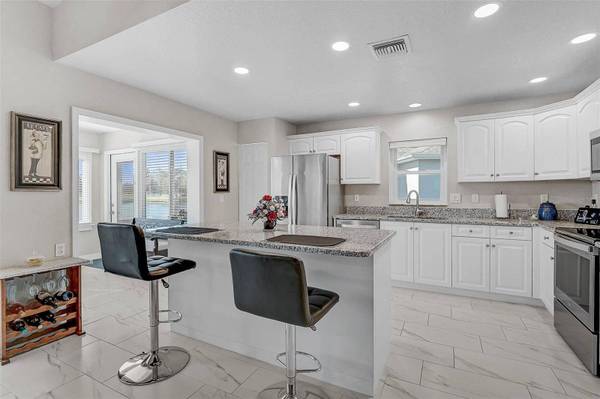 1611 FAIRWAY OAKS DR, Palmetto, FL 34221