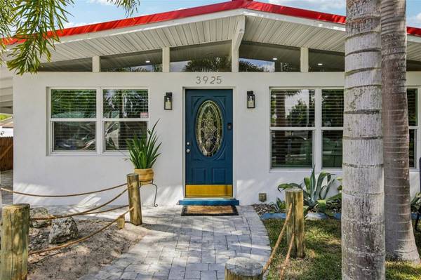 3925 PRADO DR, Sarasota, FL 34235