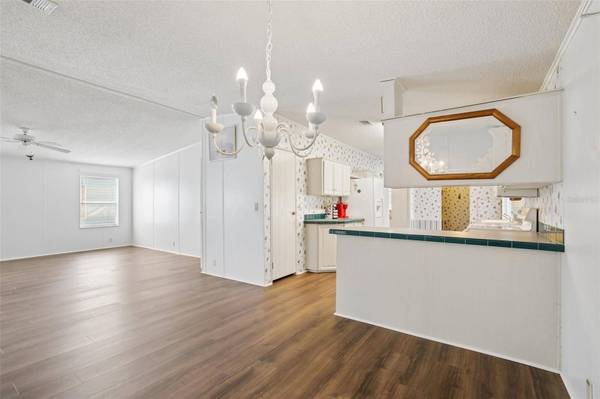 6710 36TH AVE E #282, Palmetto, FL 34221