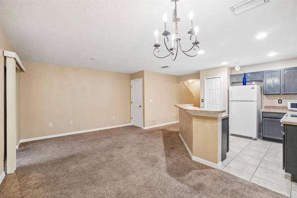2516 OLEANDER LAKES DR, Brandon, FL 33511