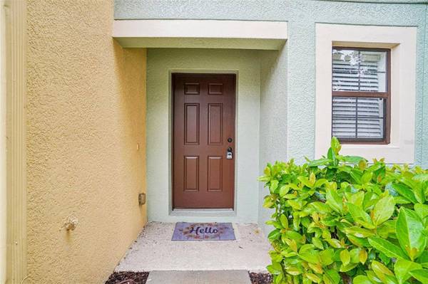 2516 OLEANDER LAKES DR, Brandon, FL 33511
