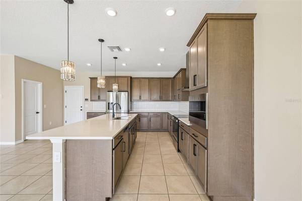 4702 BIRDSONG DR, Palmetto, FL 34221