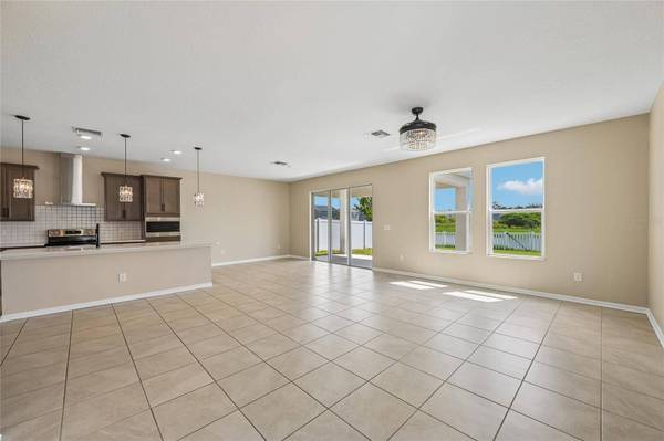 4702 BIRDSONG DR, Palmetto, FL 34221