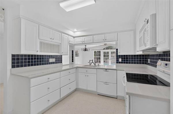 707 PARK LN, Bradenton, FL 34209