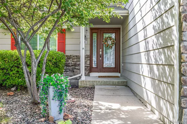 2233 S Ventura ST, Aurora, CO 80013