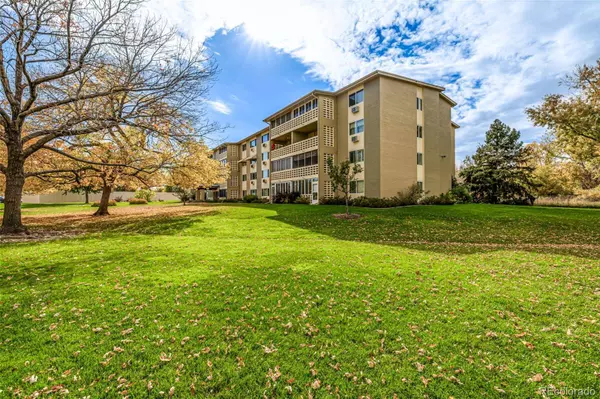 635 S Alton WAY #2B, Denver, CO 80247