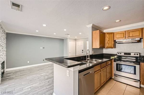 3150 Soft Breezes DR #1050, Las Vegas, NV 89128