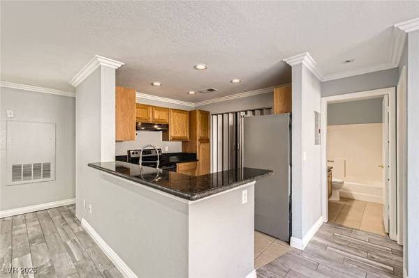 3150 Soft Breezes DR #1050, Las Vegas, NV 89128