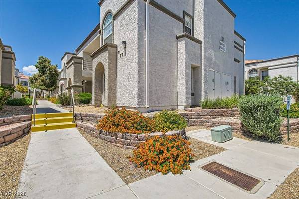 3150 Soft Breezes DR #1050, Las Vegas, NV 89128