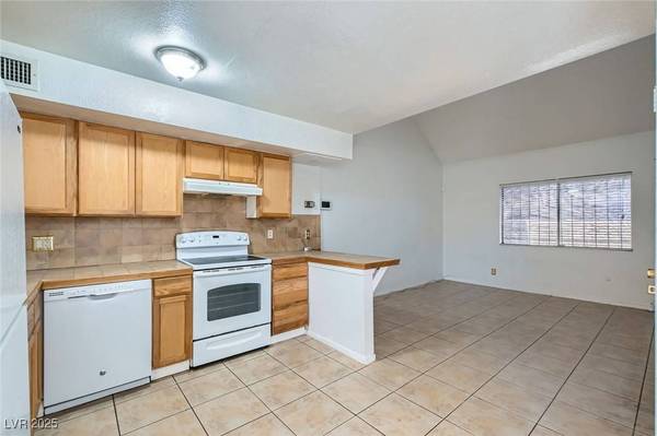 5125 Gray LN #B, Las Vegas, NV 89119