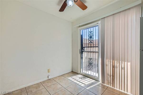 5125 Gray LN #B, Las Vegas, NV 89119