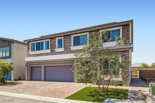 8415 Iron Heart LN, Las Vegas, NV 89113