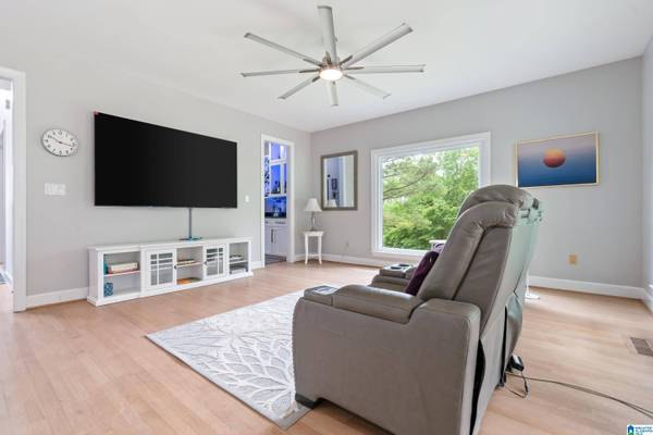 409 PINEVIEW DRIVE, West Blocton, AL 35184