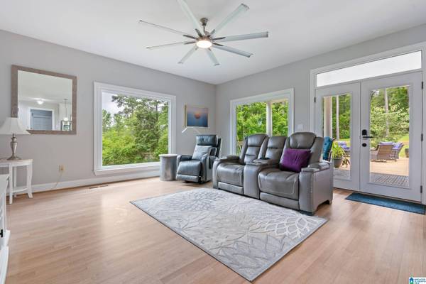 409 PINEVIEW DRIVE, West Blocton, AL 35184