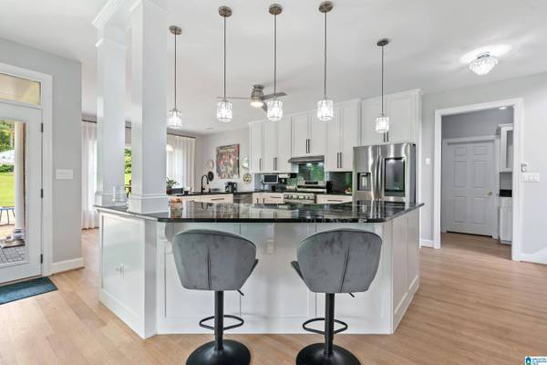 409 PINEVIEW DRIVE, West Blocton, AL 35184