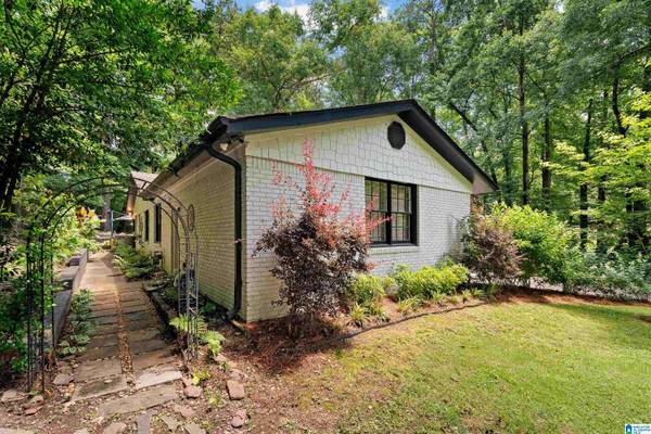 3641 LESLIE ANN ROAD, Vestavia Hills, AL 35243