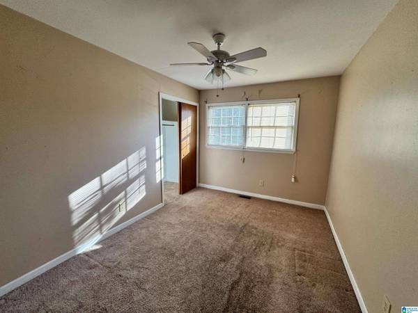 2270 SMITHFIELD LANE N, Birmingham, AL 35207