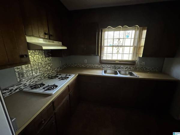 2270 SMITHFIELD LANE N, Birmingham, AL 35207