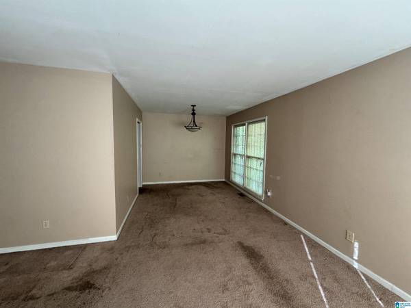 2270 SMITHFIELD LANE N, Birmingham, AL 35207