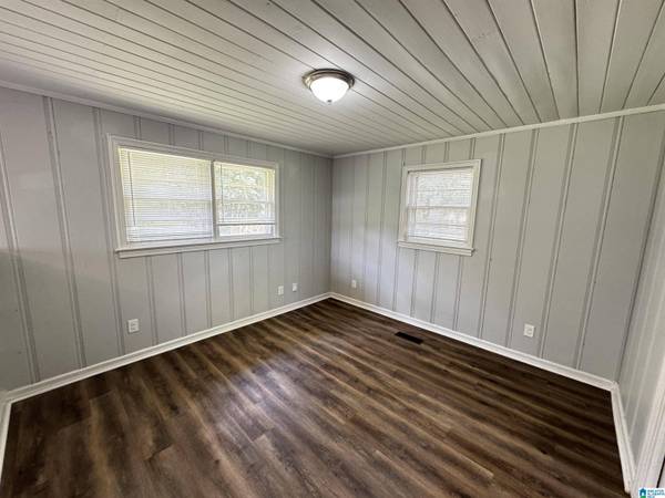 133 CRYSTAL AVENUE, Bessemer, AL 35023