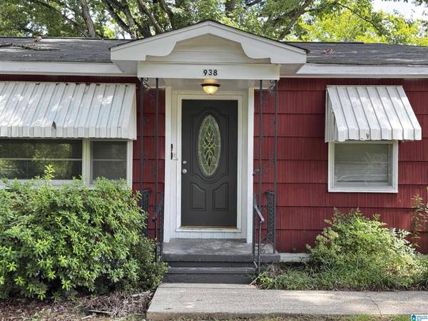 938 MARTINWOOD CIRCLE, Birmingham, AL 35235