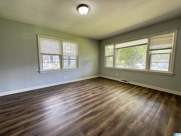 133 CRYSTAL AVENUE, Bessemer, AL 35023