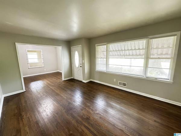 938 MARTINWOOD CIRCLE, Birmingham, AL 35235