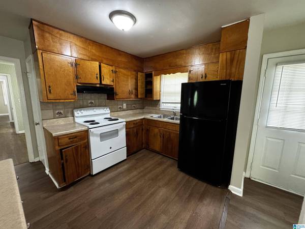 938 MARTINWOOD CIRCLE, Birmingham, AL 35235