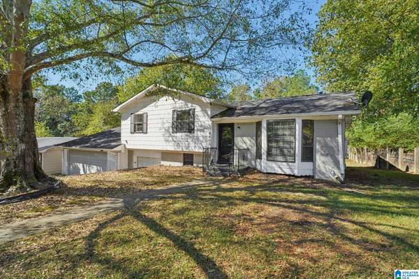 8400 COUNTRY CIRCLE, Pinson, AL 35126