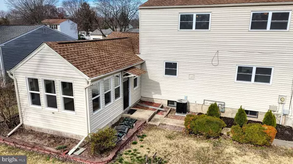 324 EISENHOWER DR, Dover, DE 19901