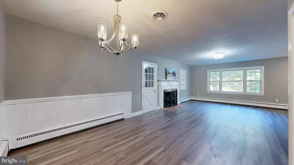 2043 HIGHLAND AVE, Dover, DE 19901