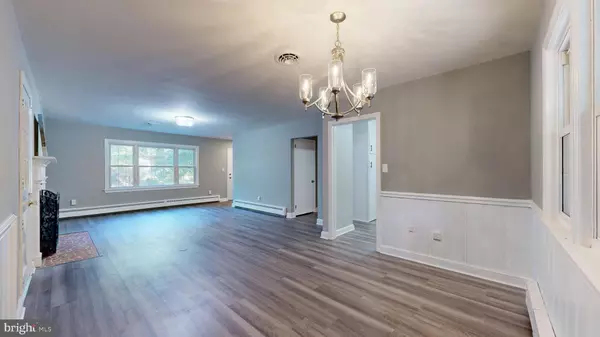 2043 HIGHLAND AVE, Dover, DE 19901