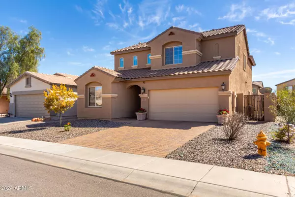 811 E GOLD DUST Way, San Tan Valley, AZ 85143