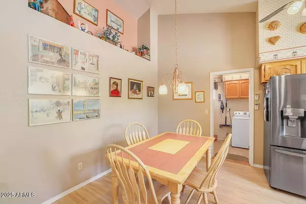 6102 E INGLEWOOD Street, Mesa, AZ 85205