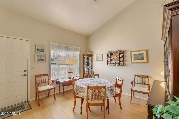 6102 E INGLEWOOD Street, Mesa, AZ 85205