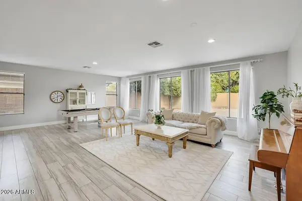 18586 E CARRIAGE Way, Queen Creek, AZ 85142
