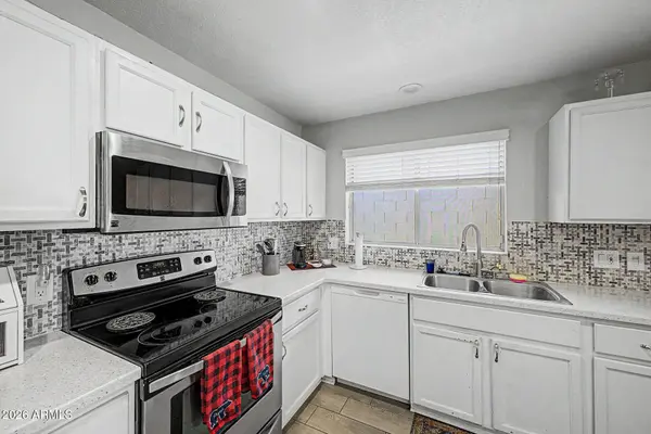 16463 N 60TH Avenue, Glendale, AZ 85306