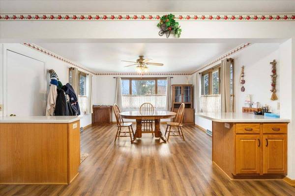 210 Pleasant Drive, Waunakee, WI 53597