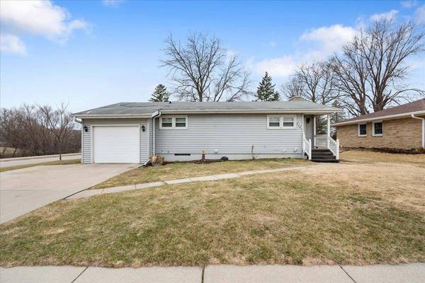 210 Pleasant Drive, Waunakee, WI 53597