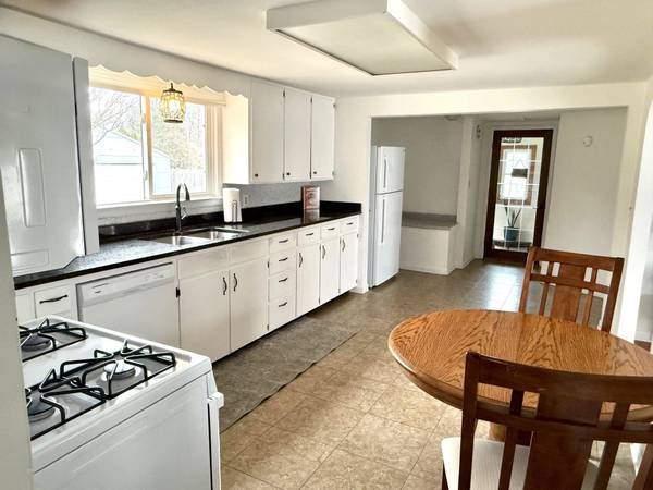 430 E Mt Morris Avenue, Wautoma, WI 54982