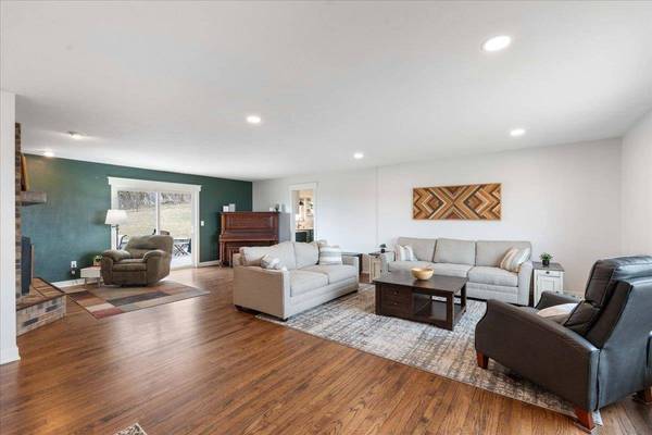 7415 Norway Road, Deforest, WI 53532