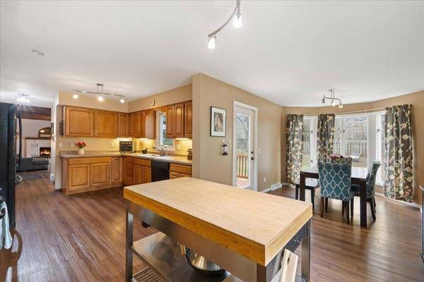 2505 S Whitney Way, Fitchburg, WI 53719