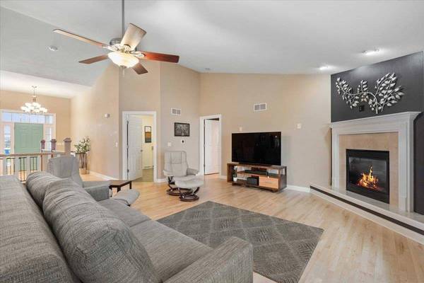 2889 Coneflower Road, Fitchburg, WI 53711