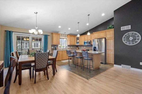 2889 Coneflower Road, Fitchburg, WI 53711